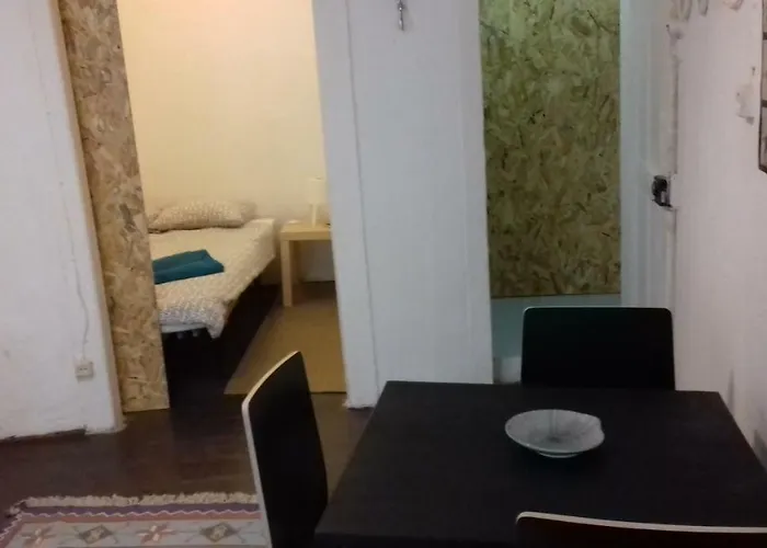 Center | Chiado Typical Small Flat