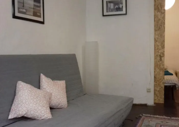 Apartament Center | Chiado Typical Small Flat *