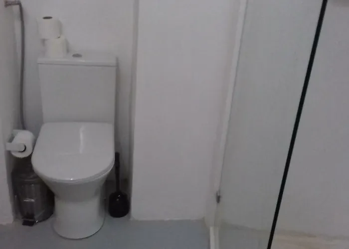 Center | Chiado Typical Small Flat Lizbona